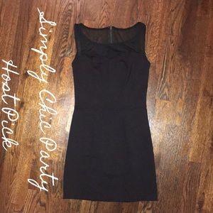 LITTLE BLACK GUESS DRESS